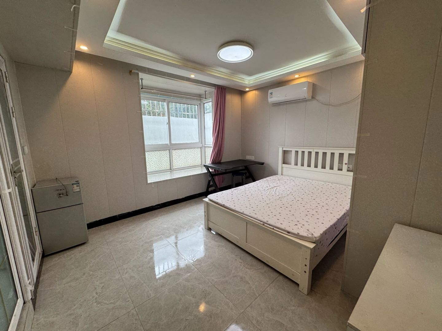 爱博二村 随时看房·