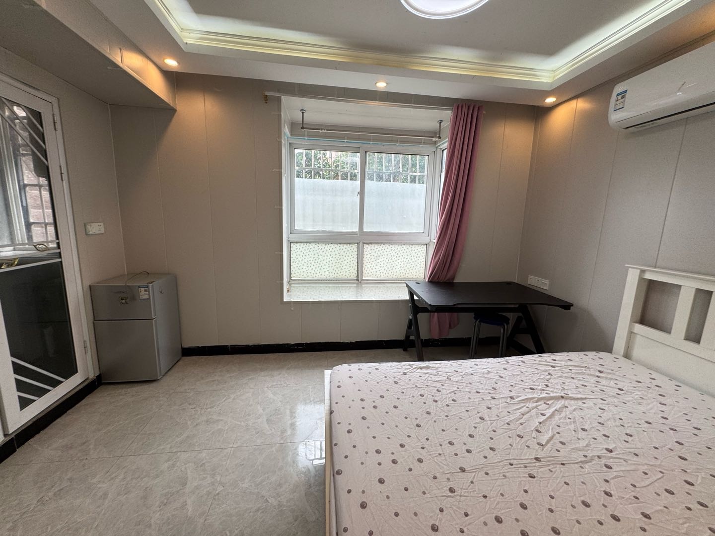 爱博二村 随时看房·