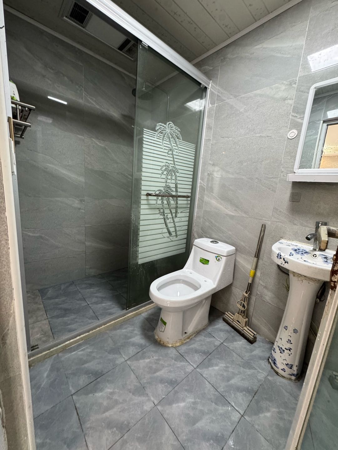 爱博二村 随时看房·