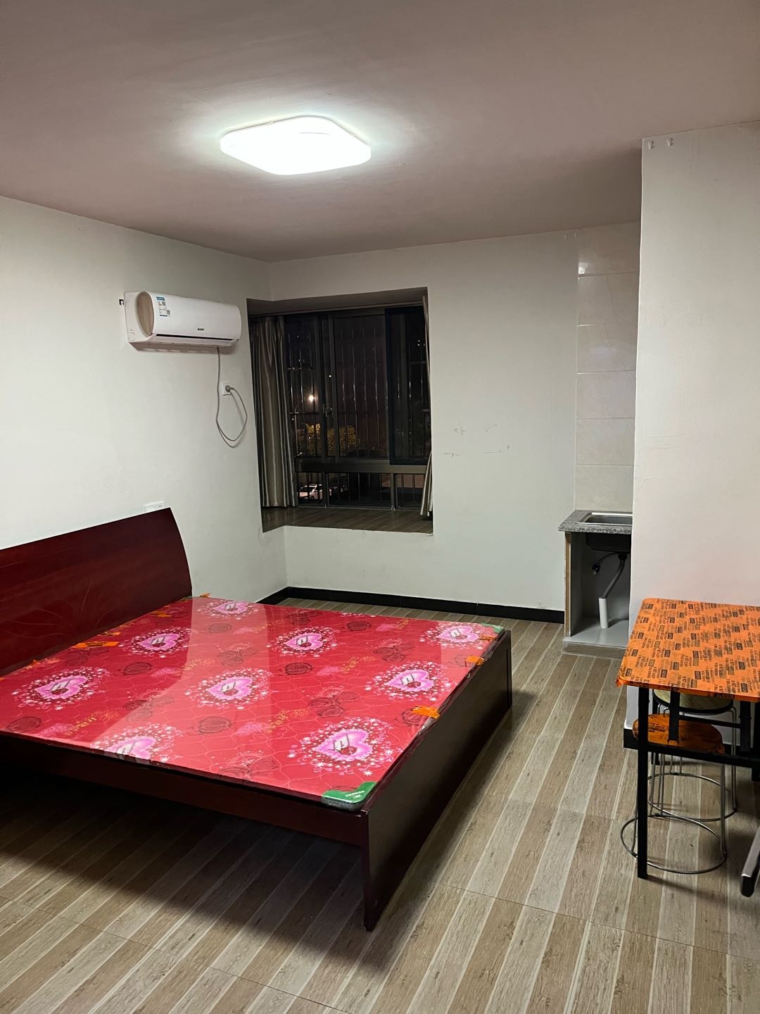 东兜小区 随时看房·