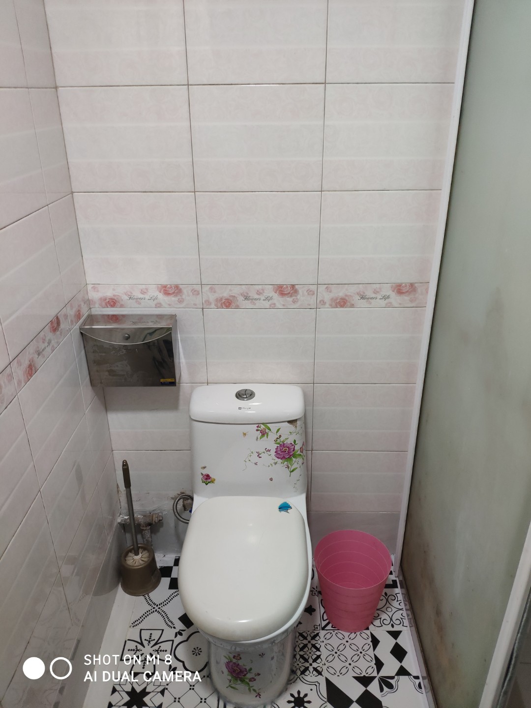 梅岭小区 随时看房·