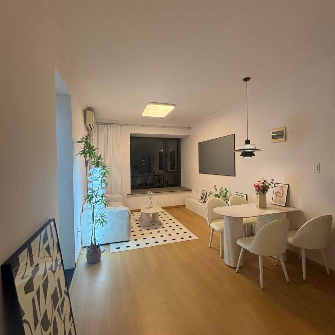 世博家园十一街坊 随时看房·