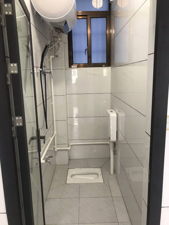 东江小区 随时看房·