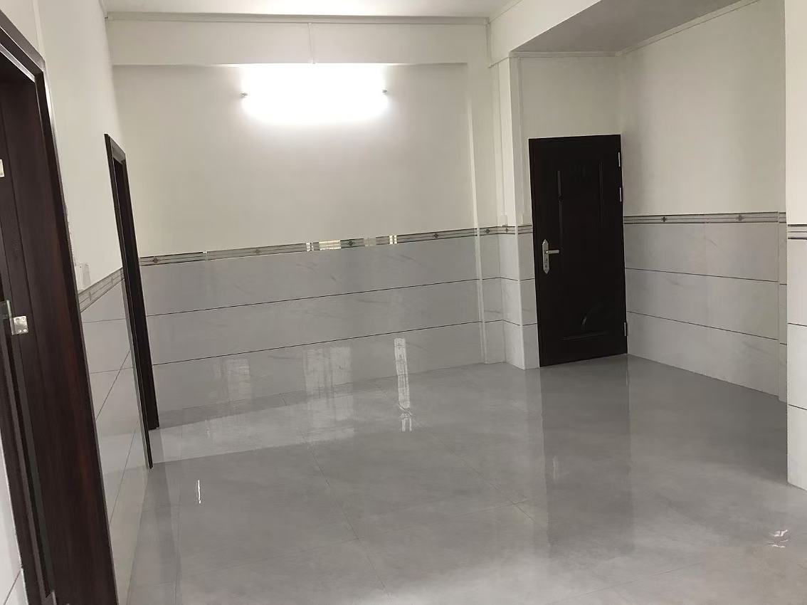 东江小区 随时看房·