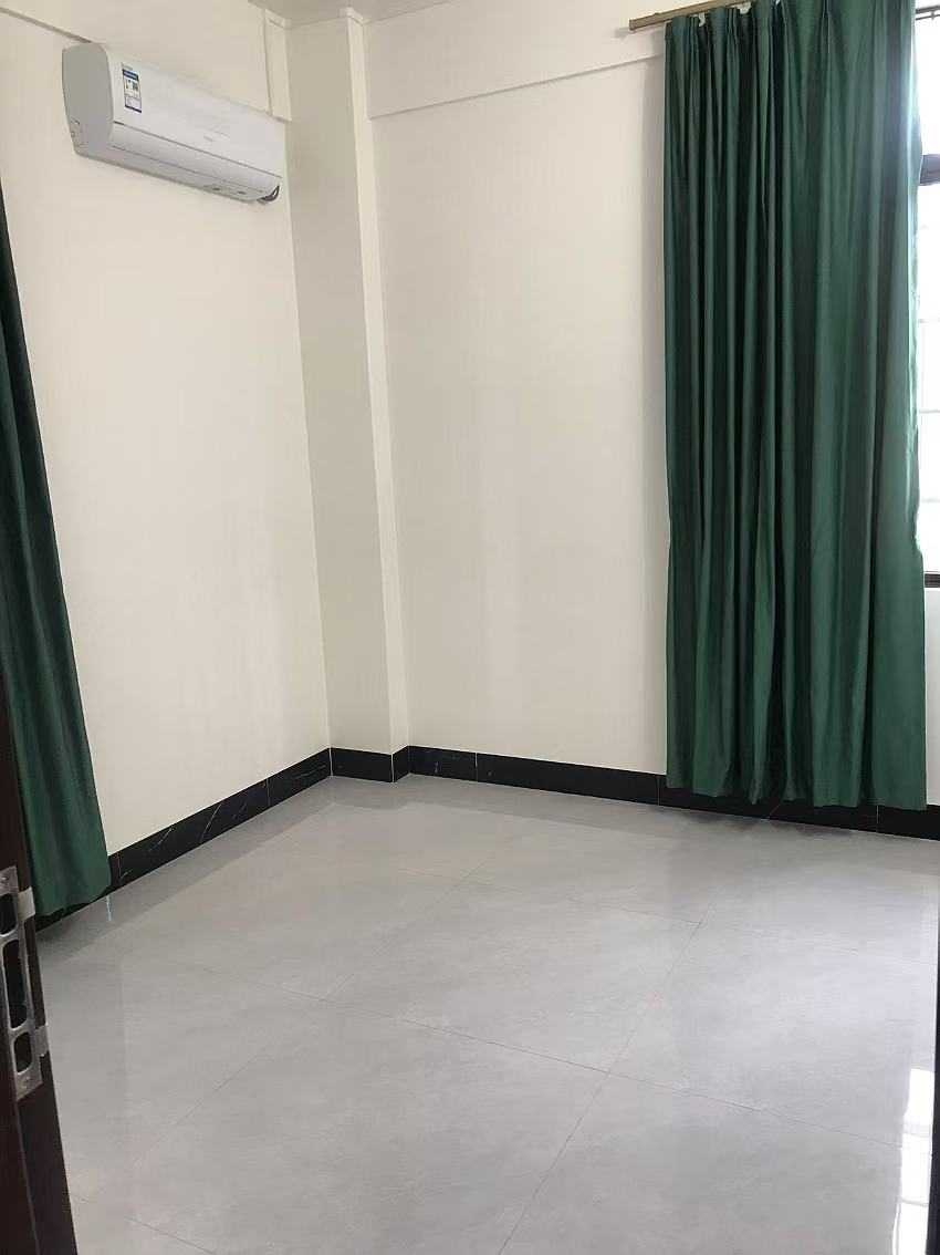 东江小区 随时看房·