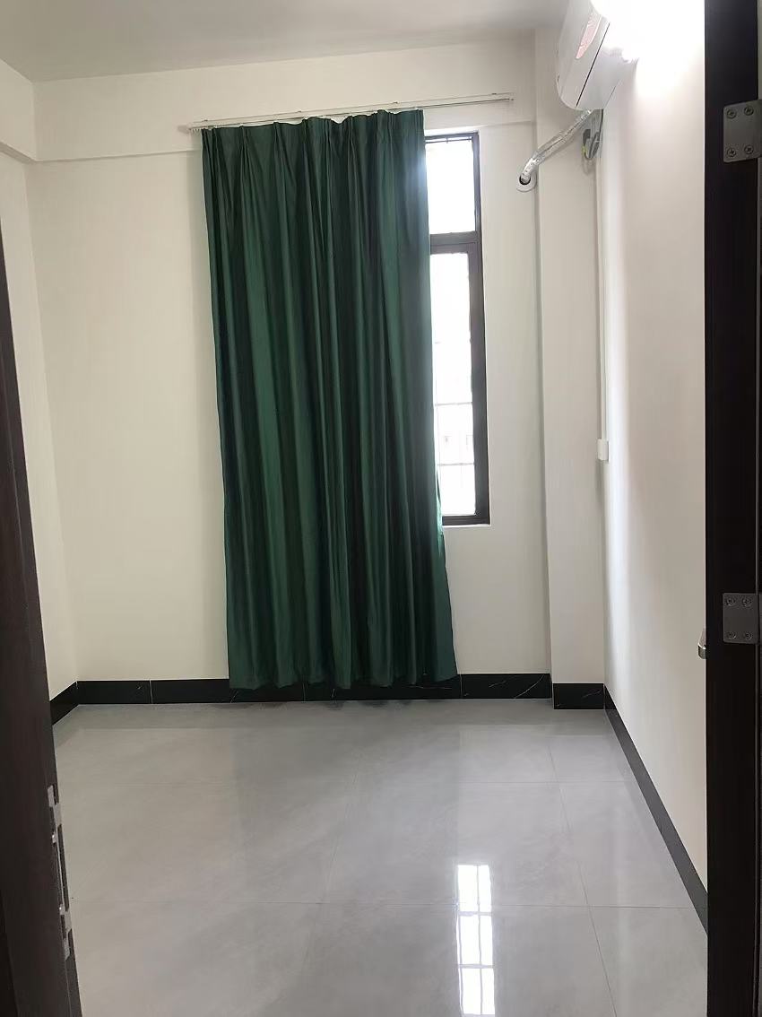 东江小区 随时看房·