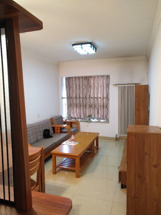 法士特住宅小区 2居室 2900元/月