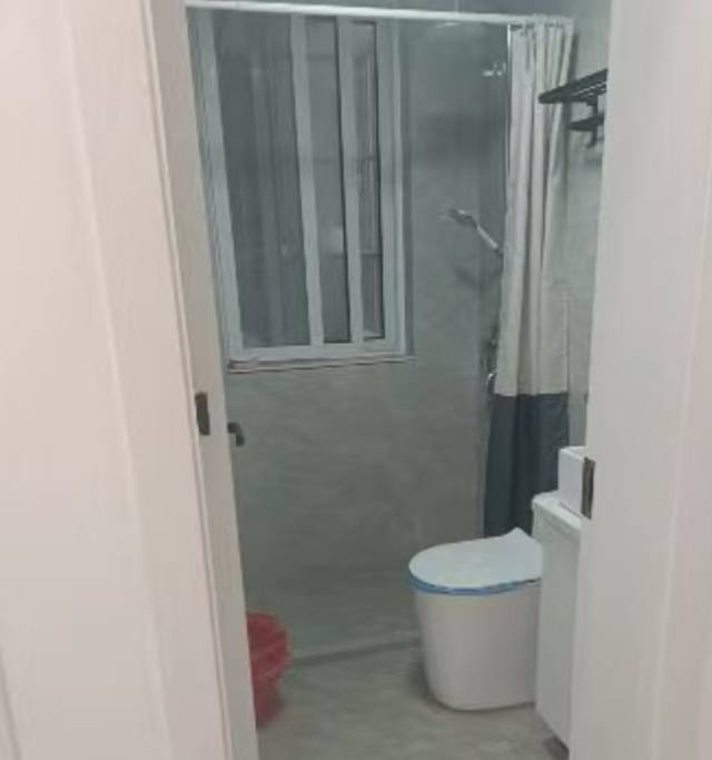 青年华都 随时看房·