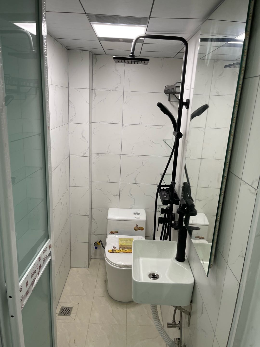 大学路小区旁 随时看房·