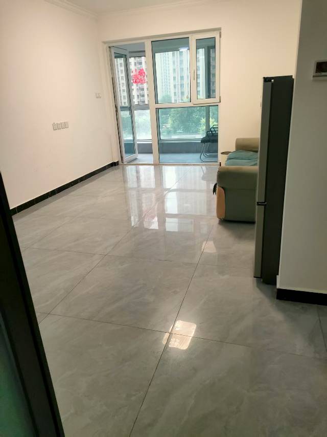 廊坊大学城花语城五地块）