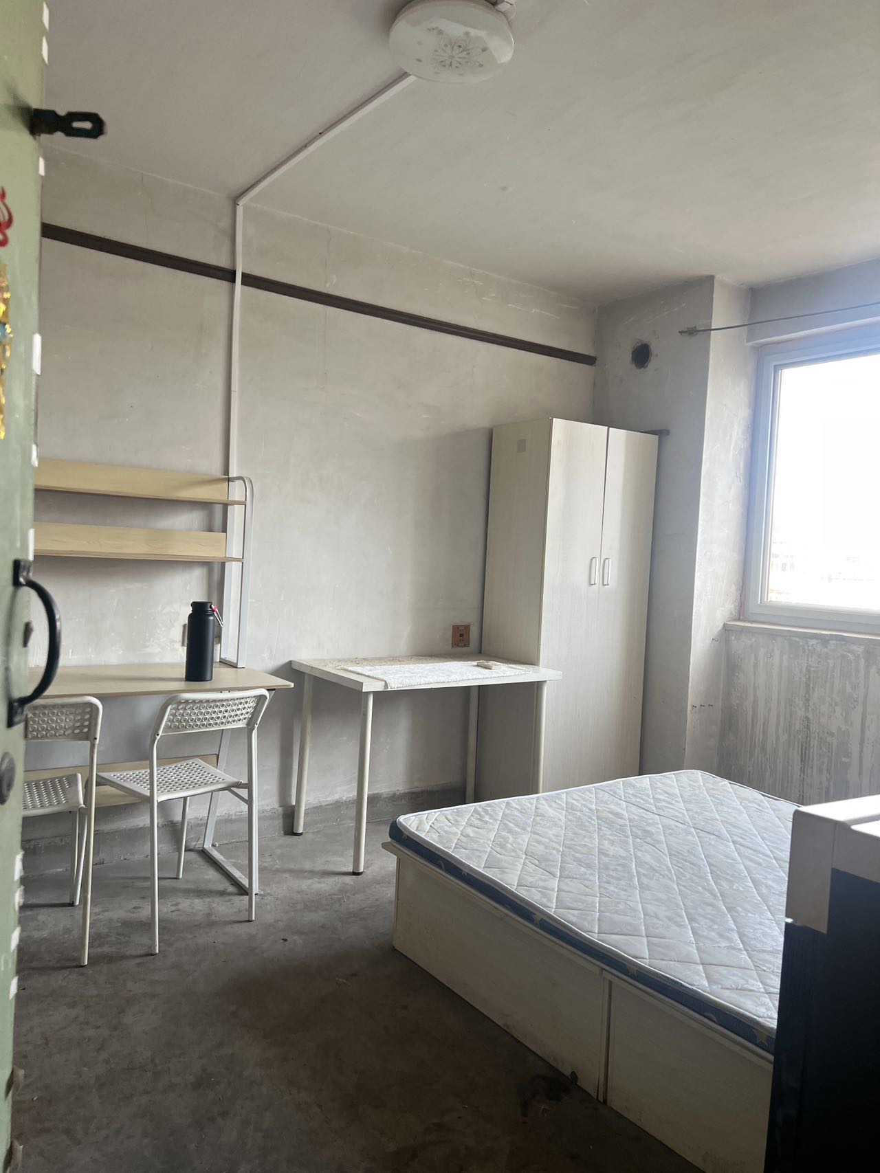 倚虹中里 2居室 1400元/月