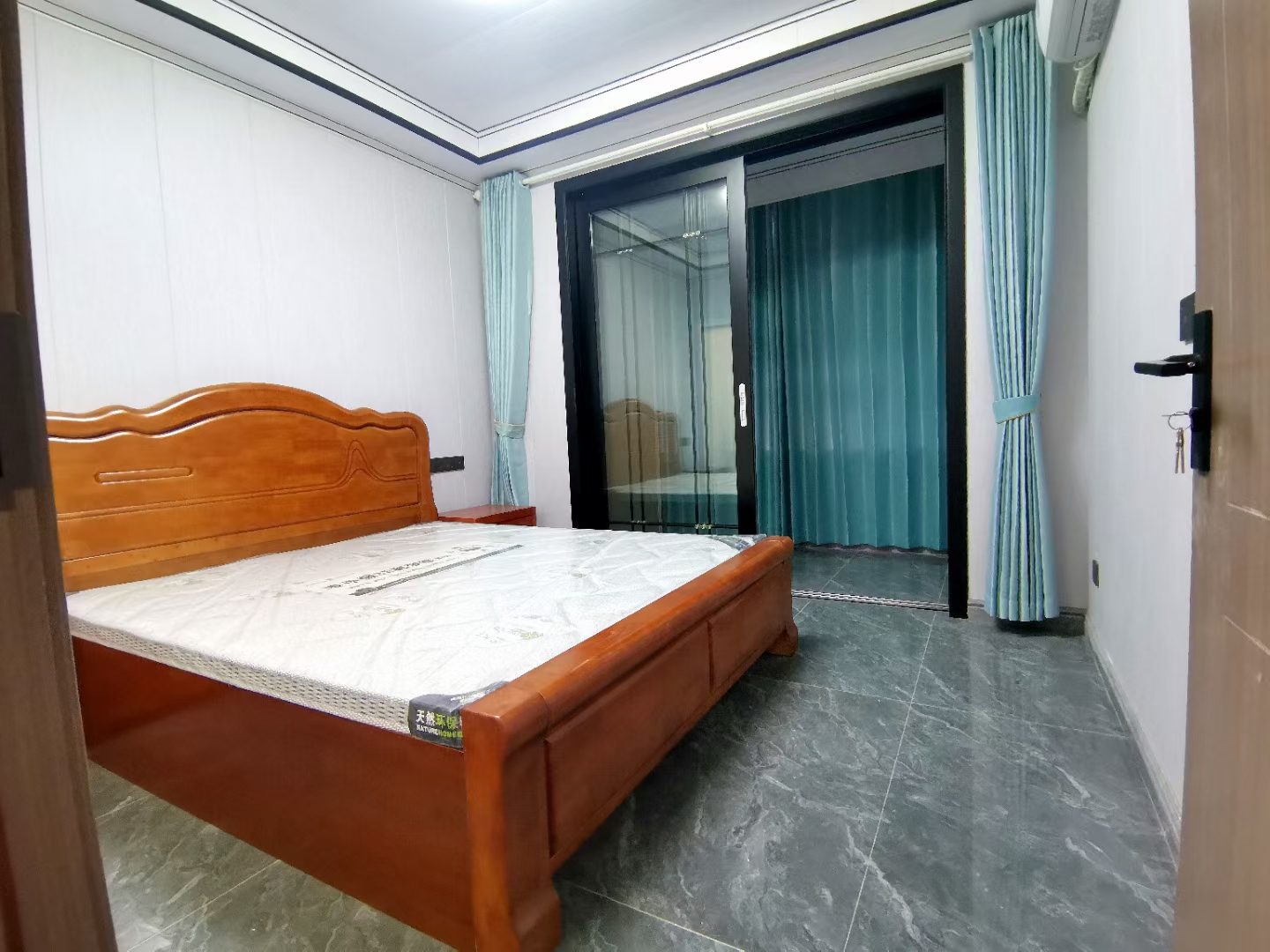 东方花园 随时看房·