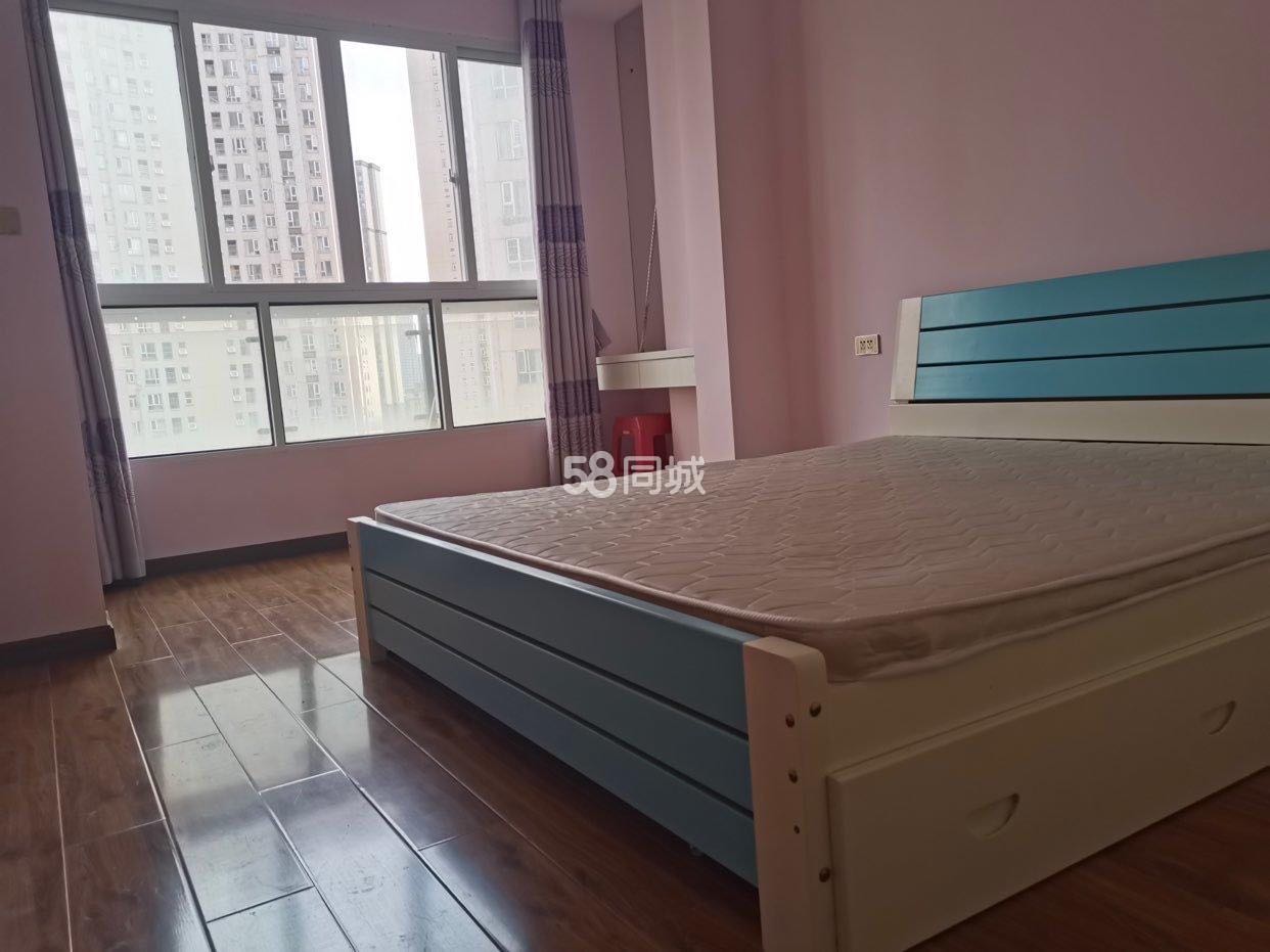 东岳怡景佳园 随时看房·