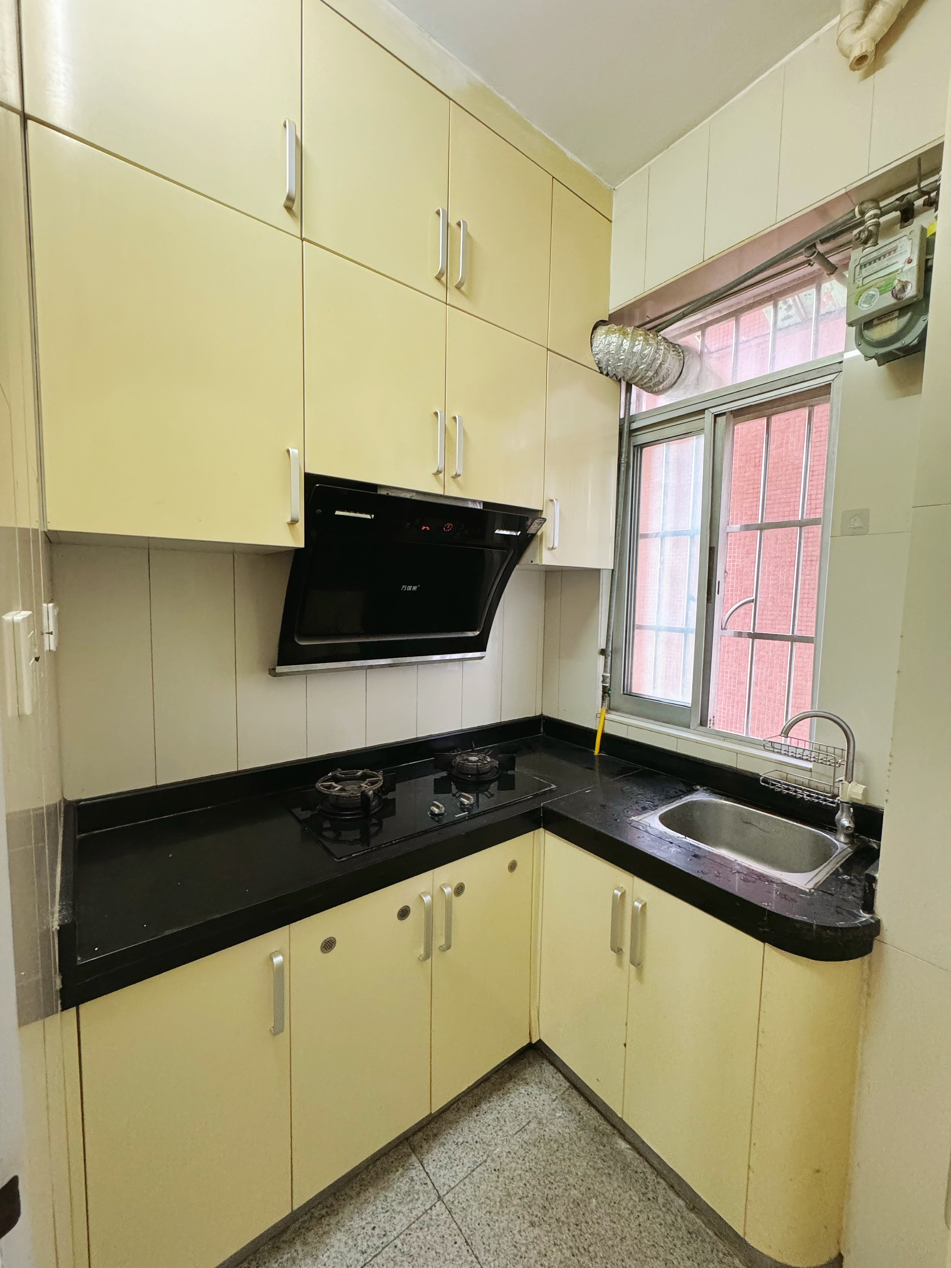 梅宾公安宿舍 随时看房·