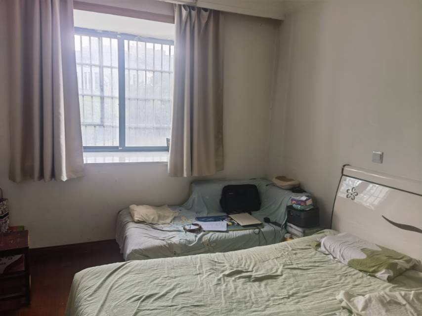 春潮花园三区东区 随时看房·