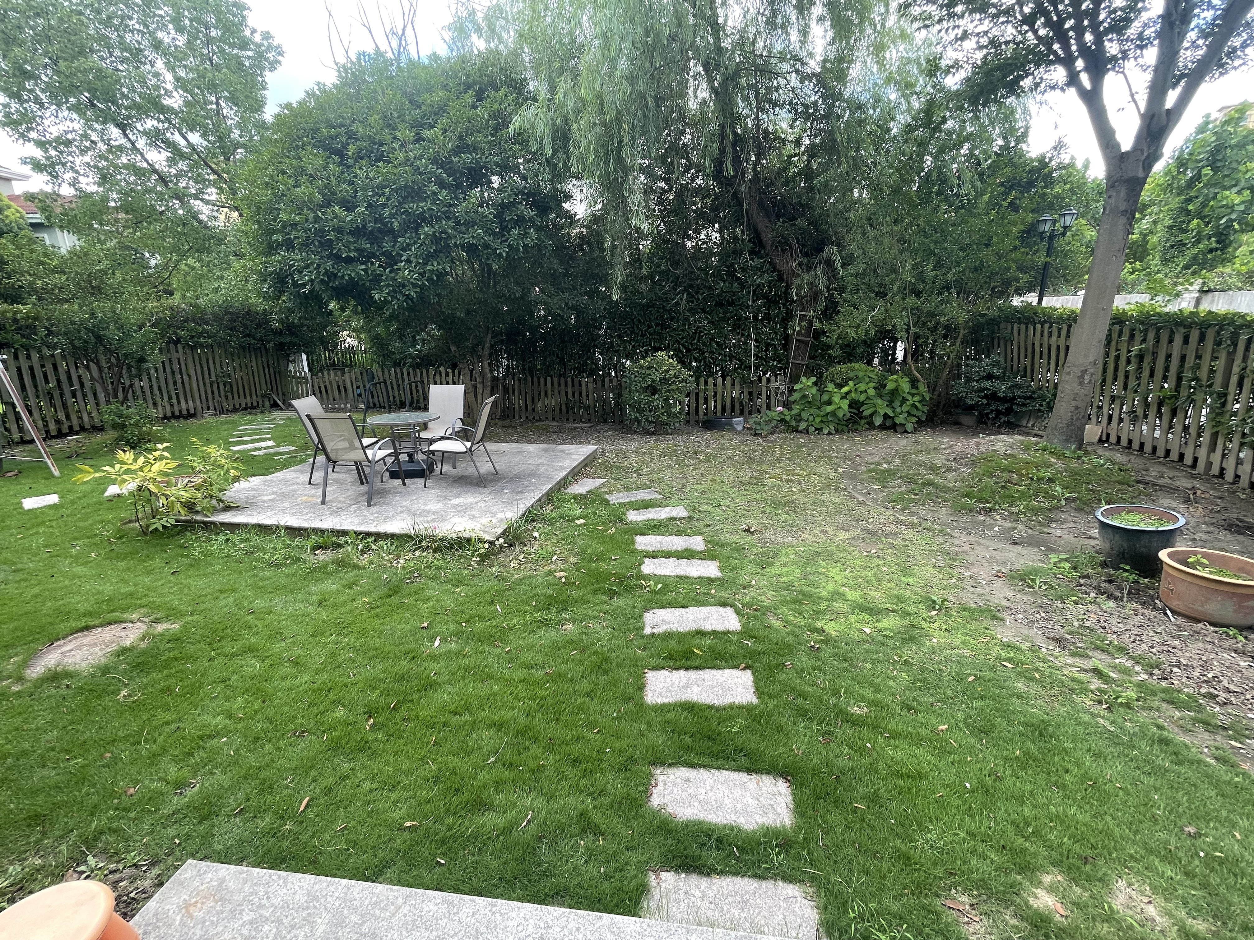 罗山绿洲别墅 随时看房·