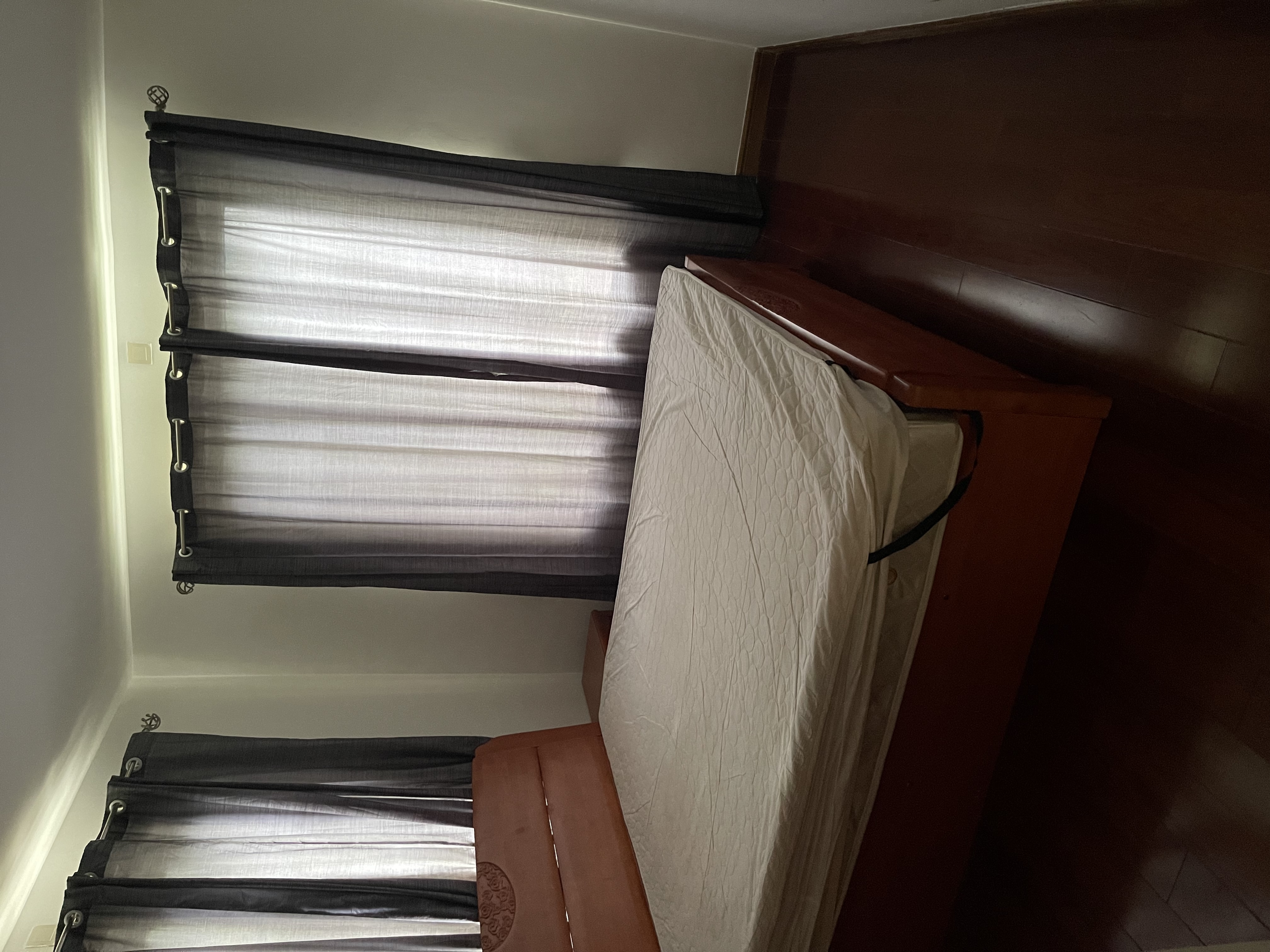 罗山绿洲别墅 随时看房·