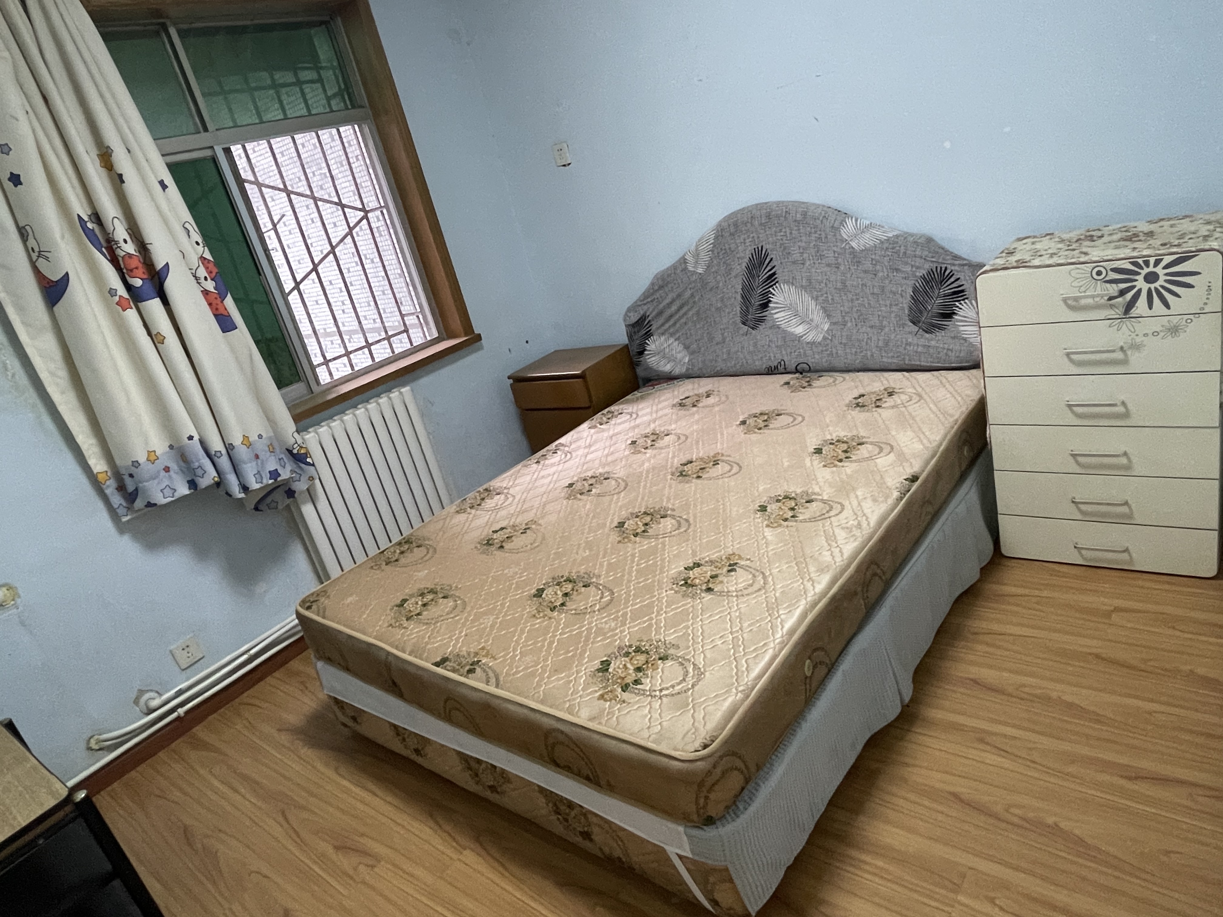 钟楼小区 2居室 1800元/月