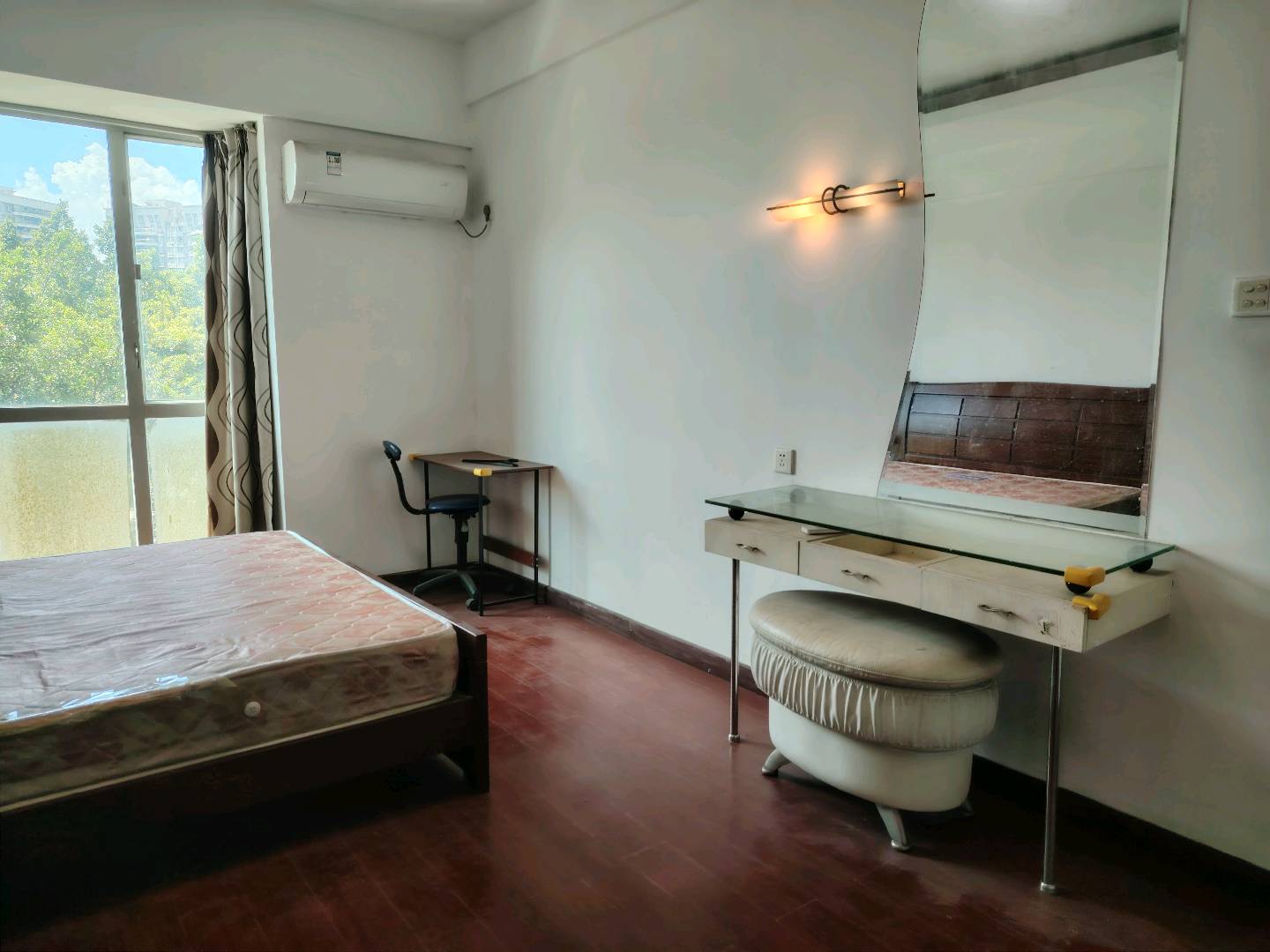 海滨花园 随时看房·