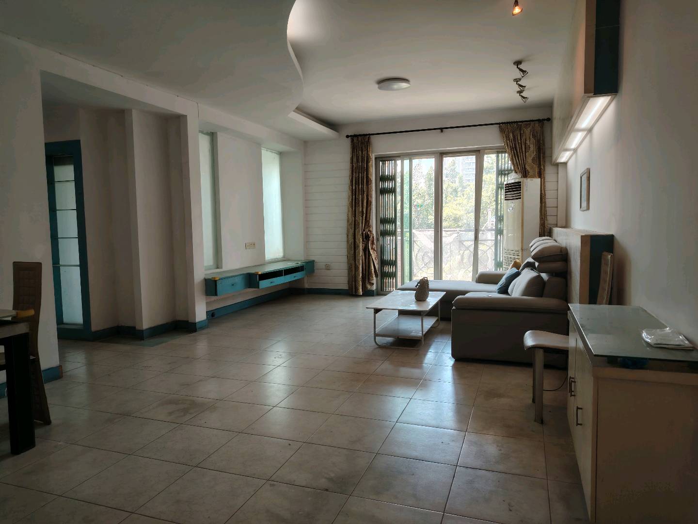 海滨花园 随时看房·