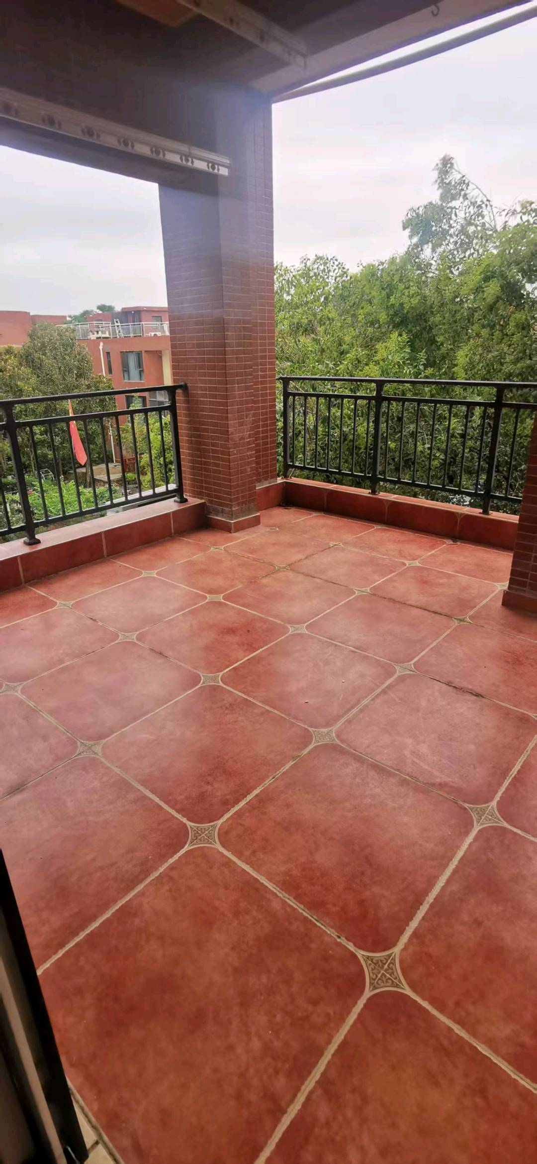 泾渭上城别墅 随时看房·