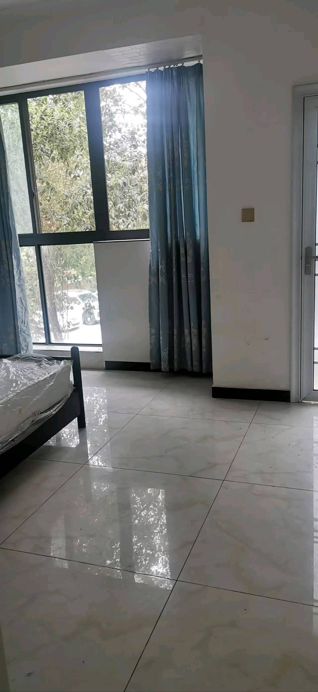 泾渭上城别墅 随时看房·