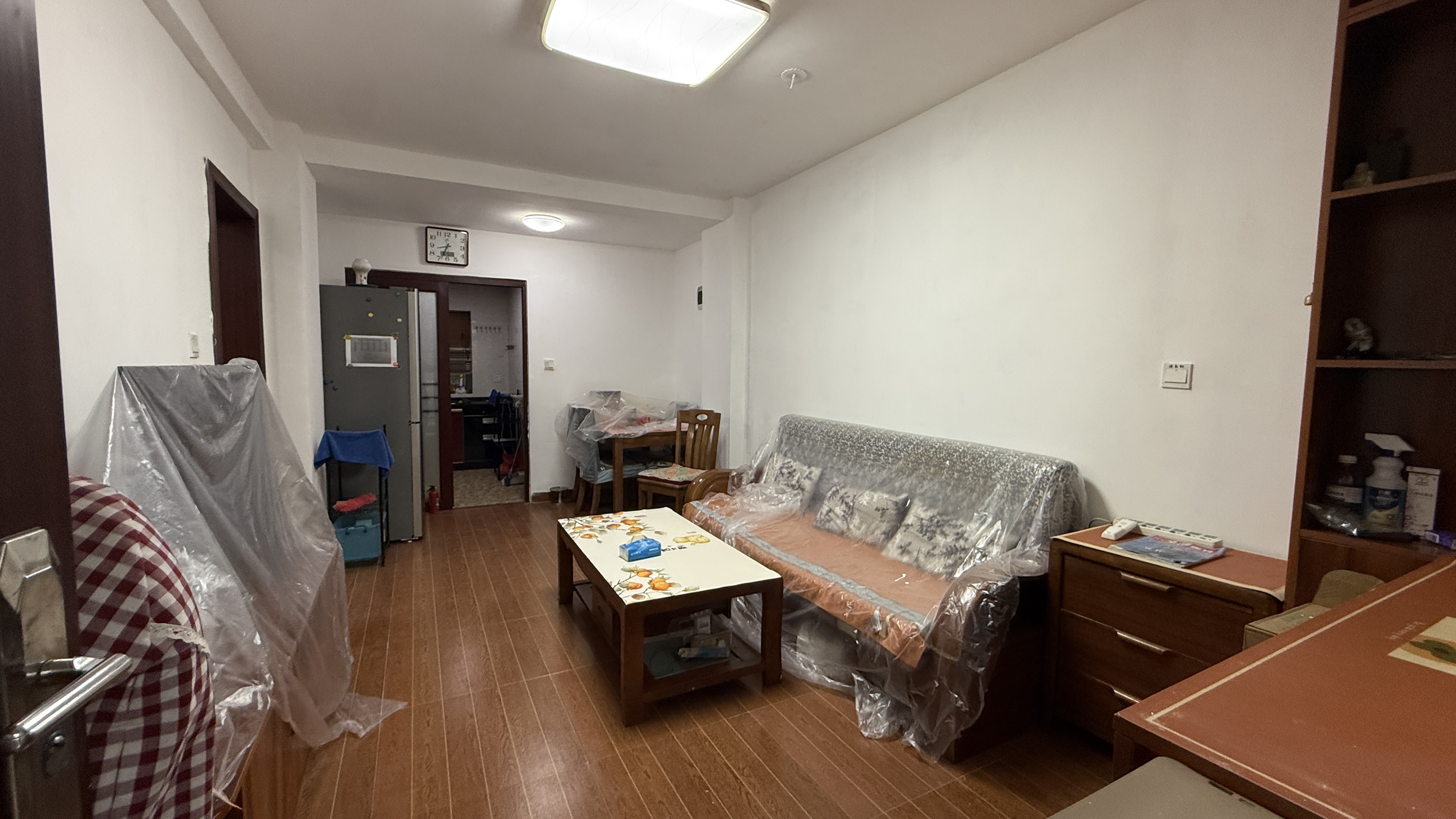 狮带岗小区 1居室 3500元/月