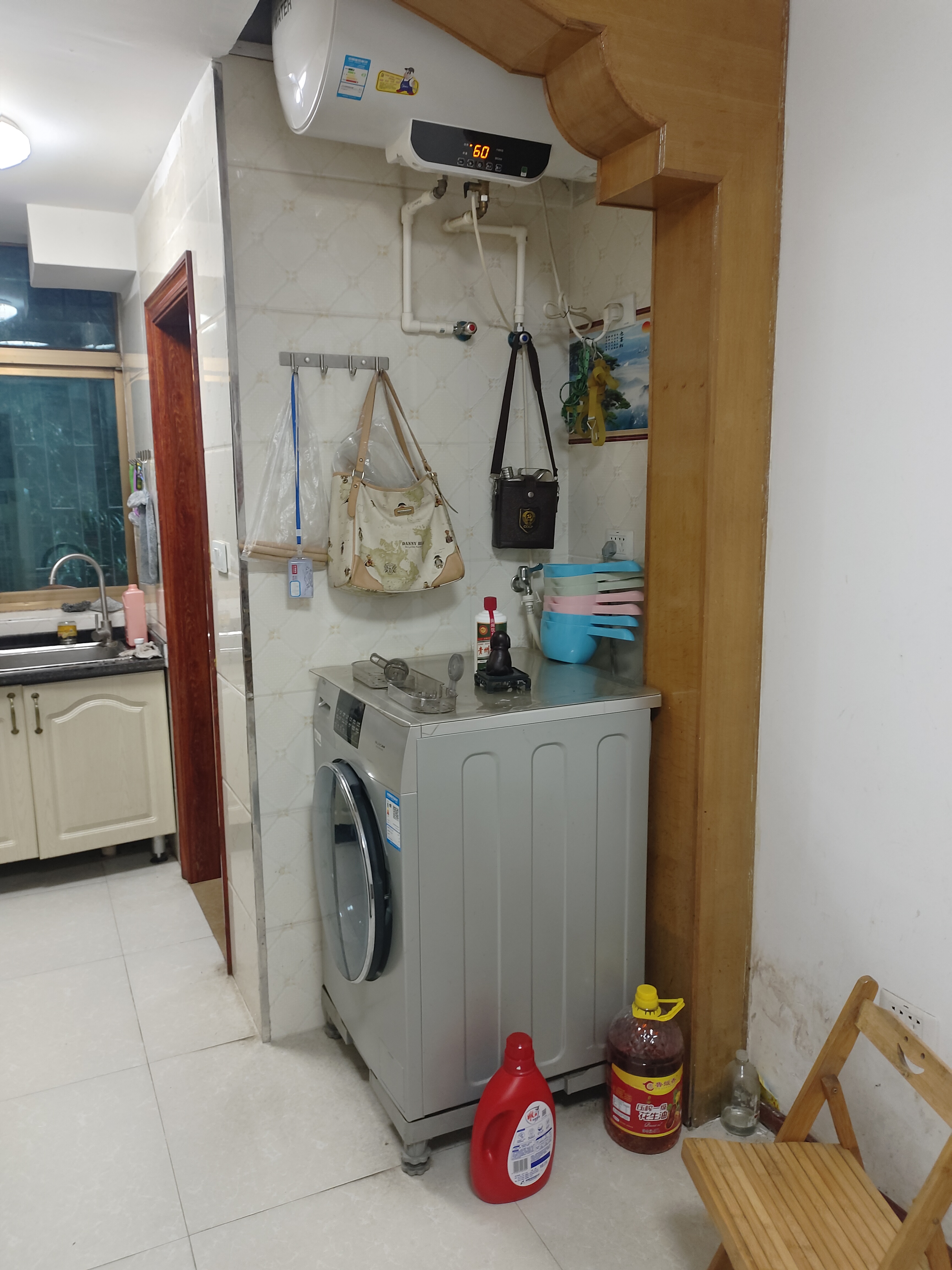 南明区花溪大道北段电建一公司宿舍 随时看房·