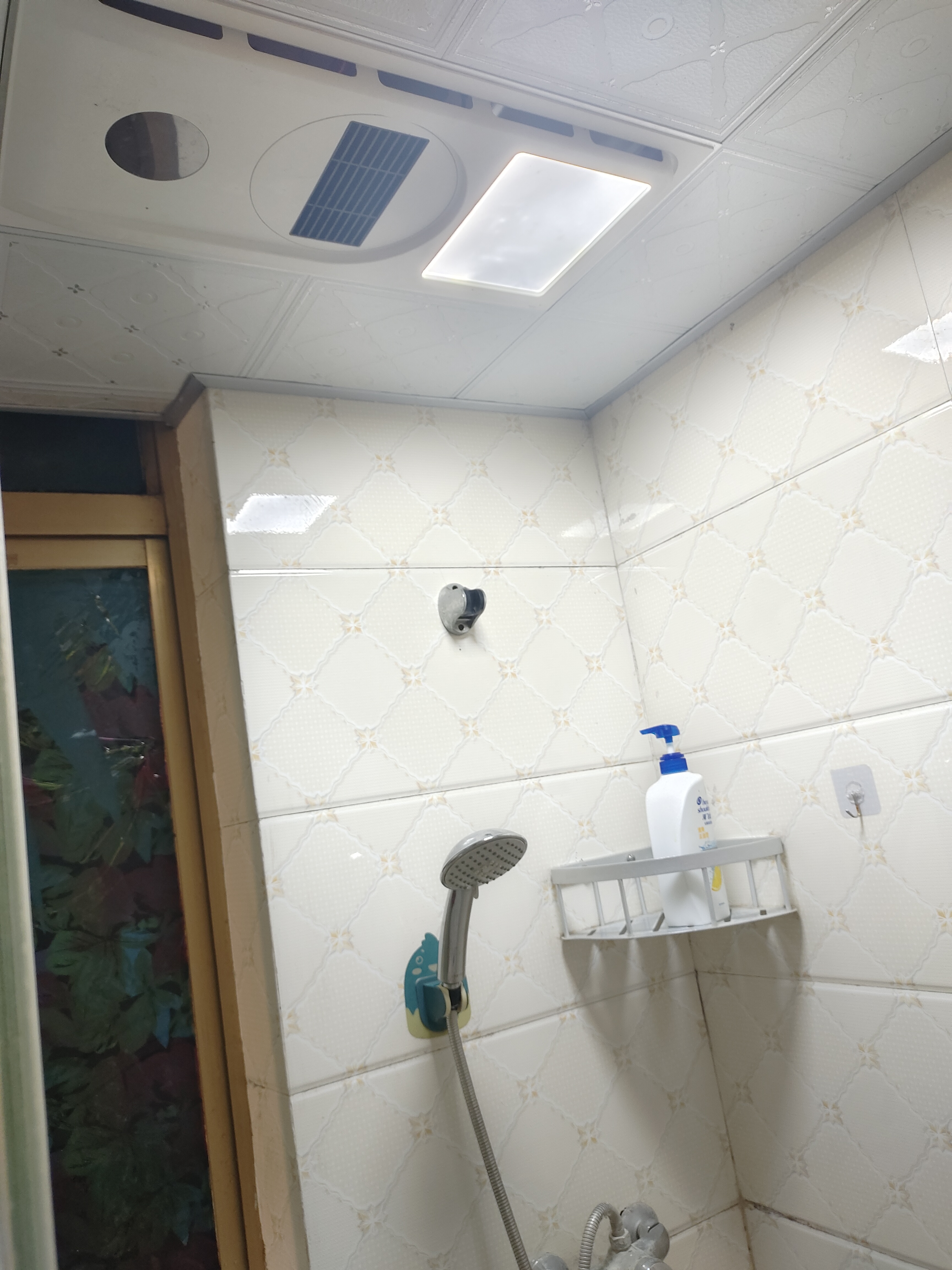 南明区花溪大道北段电建一公司宿舍 随时看房·