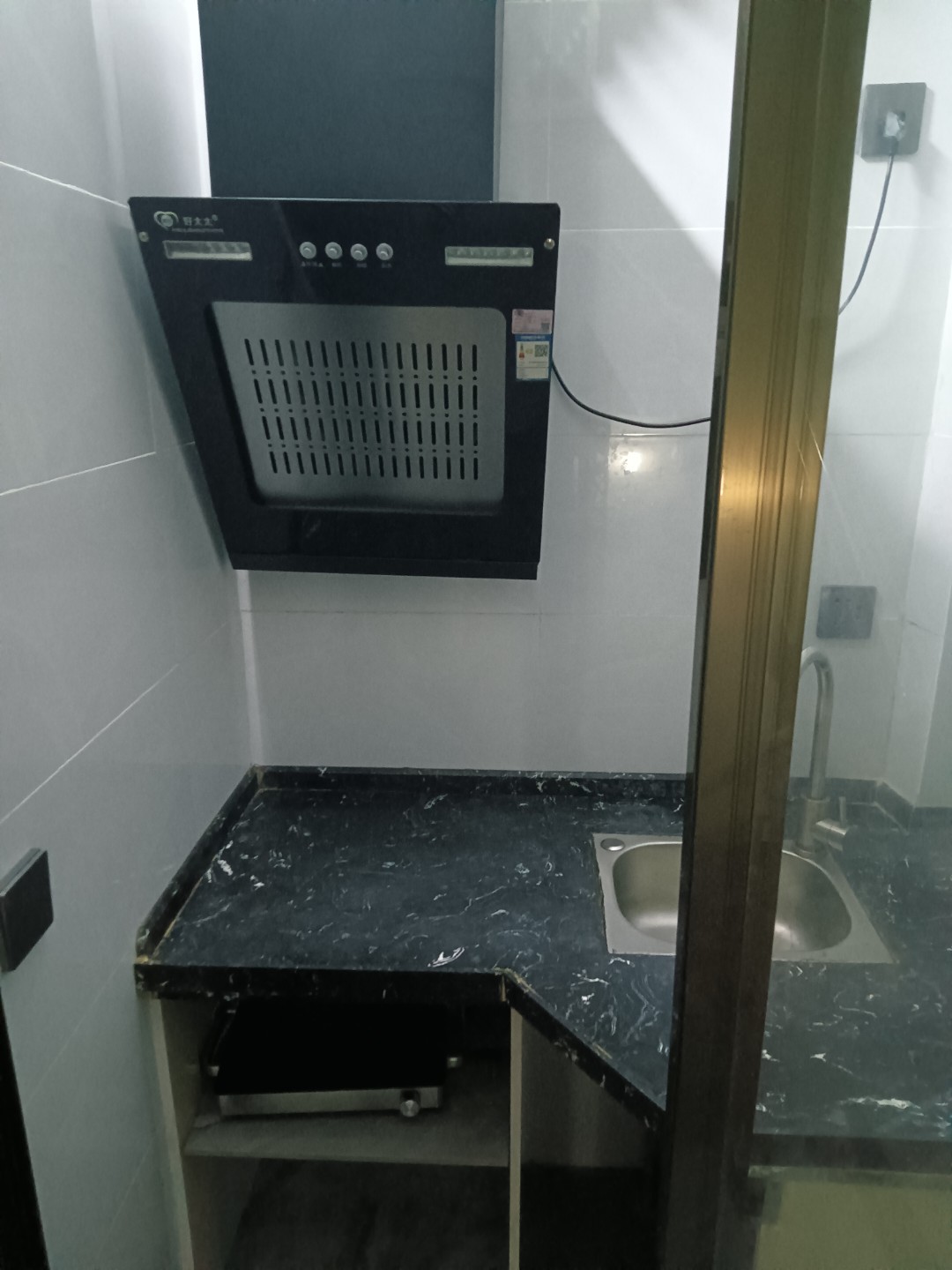 猛鸡特村 随时看房·