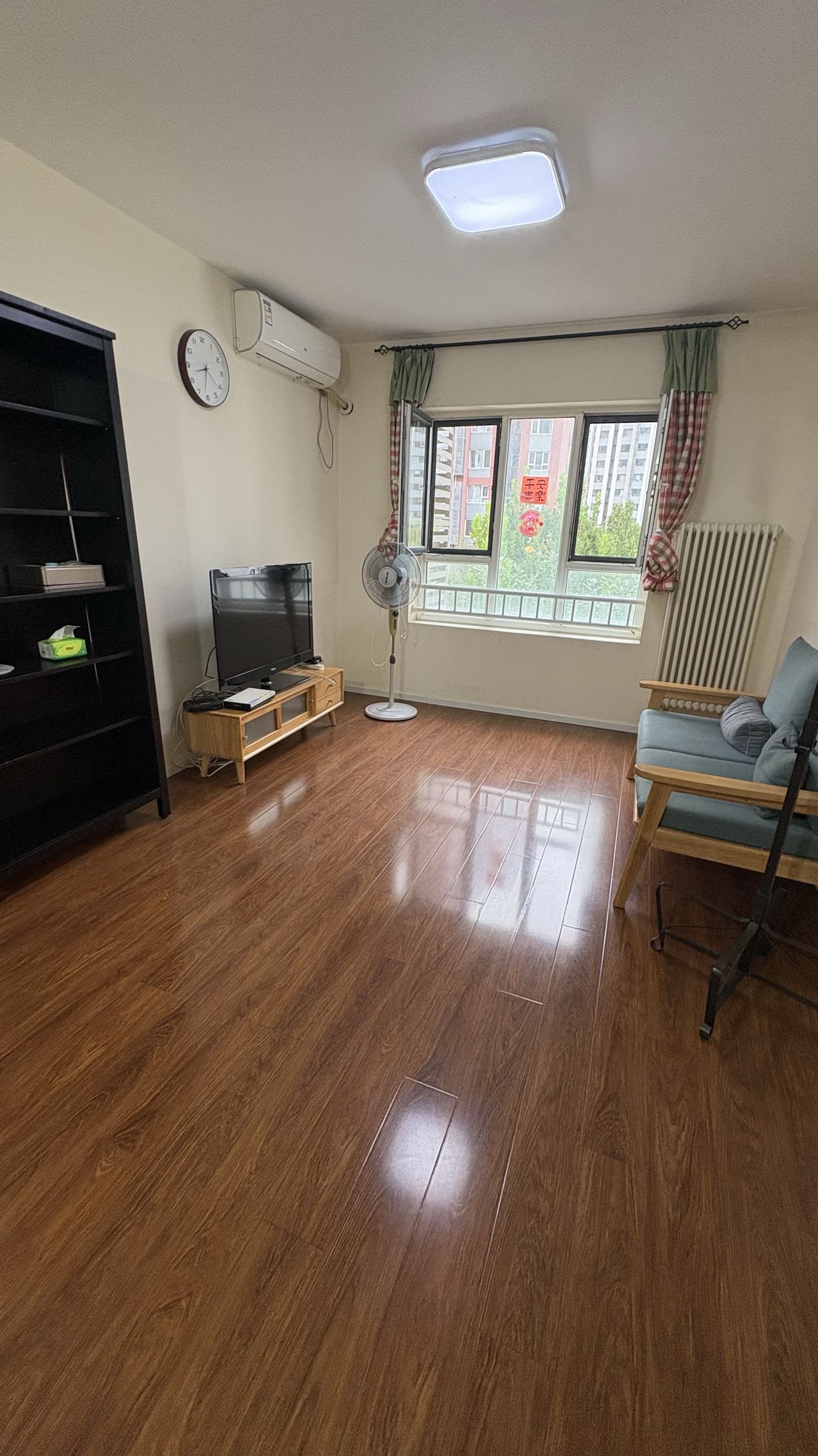 北京融泽嘉园中六号院 2居室 6300元/月