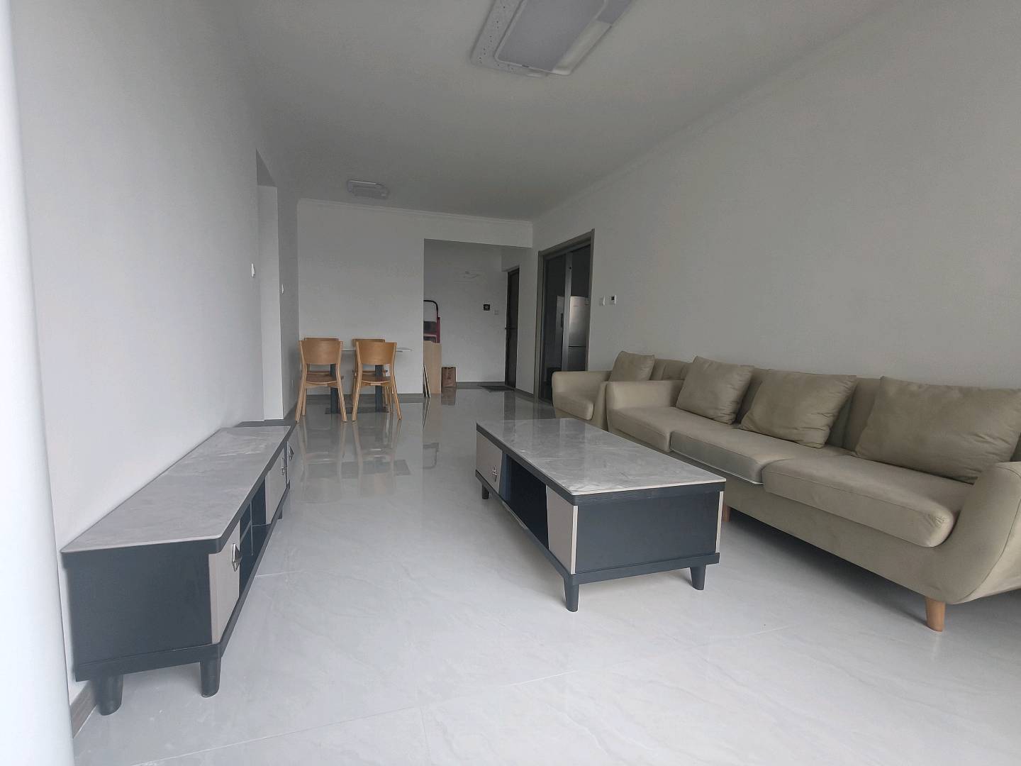 金堆城新建小区 2居室 1800元/月