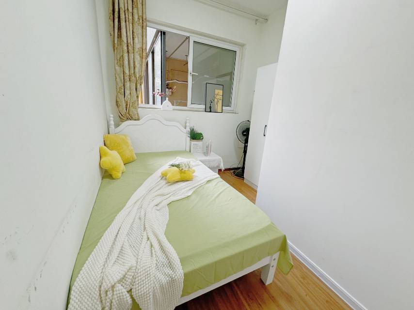 保利城二期 3居室 450元/月