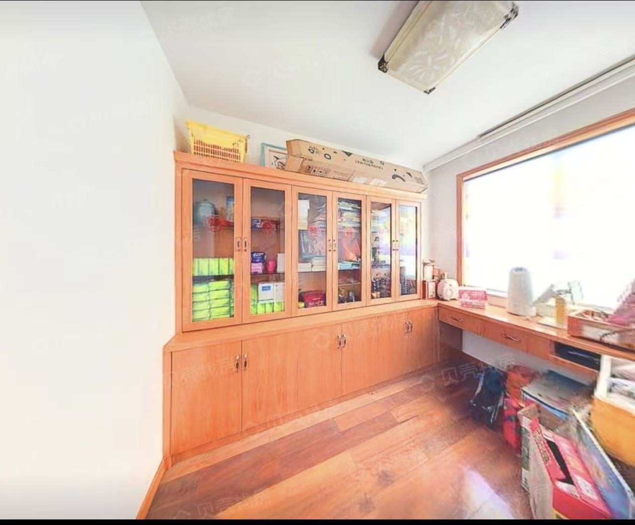 洞山新村 随时看房·