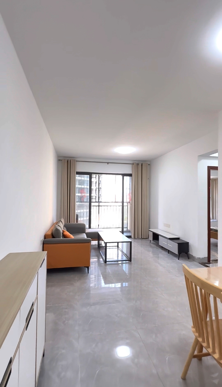 白云太和丰雅花园 2居室 1800元/月