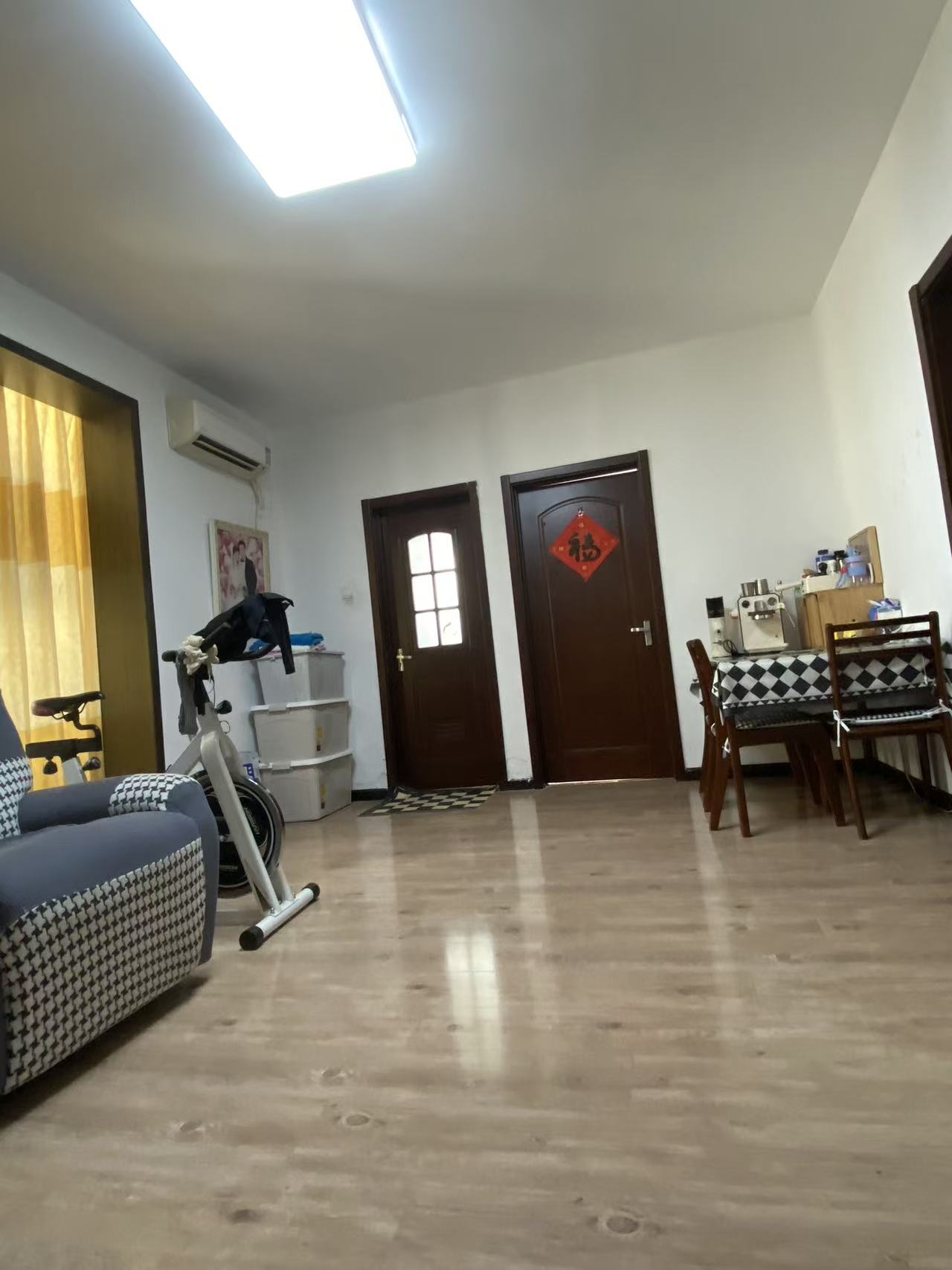 南沙滩小区 1居室 6000元/月