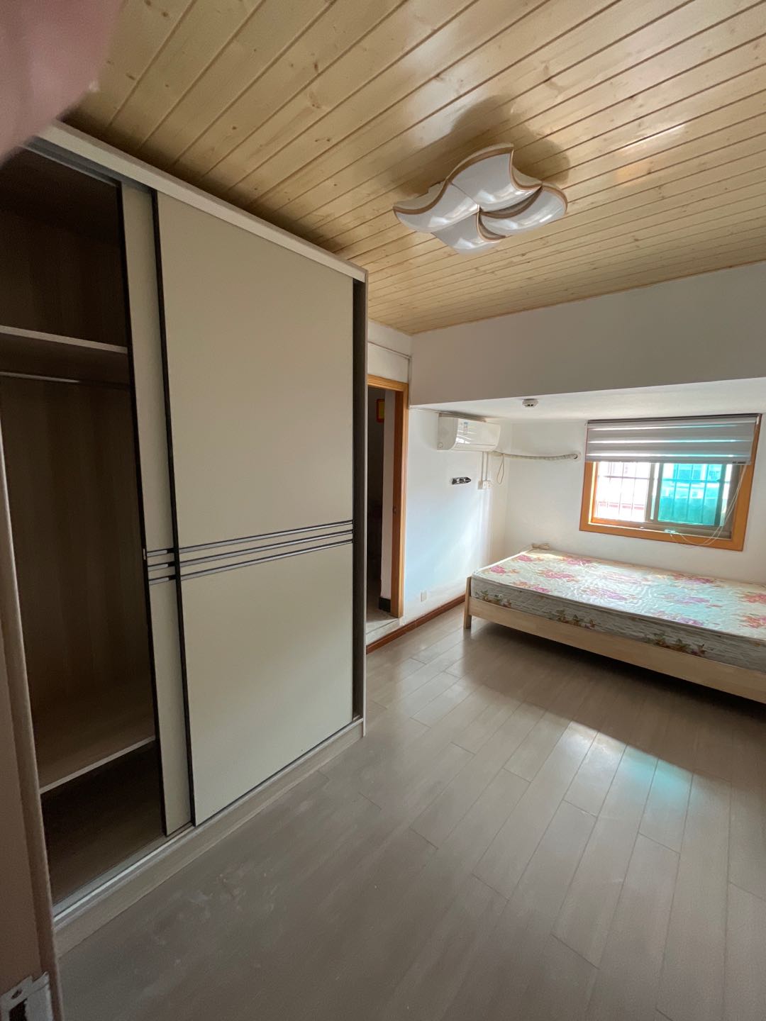 石里村7组 随时看房·