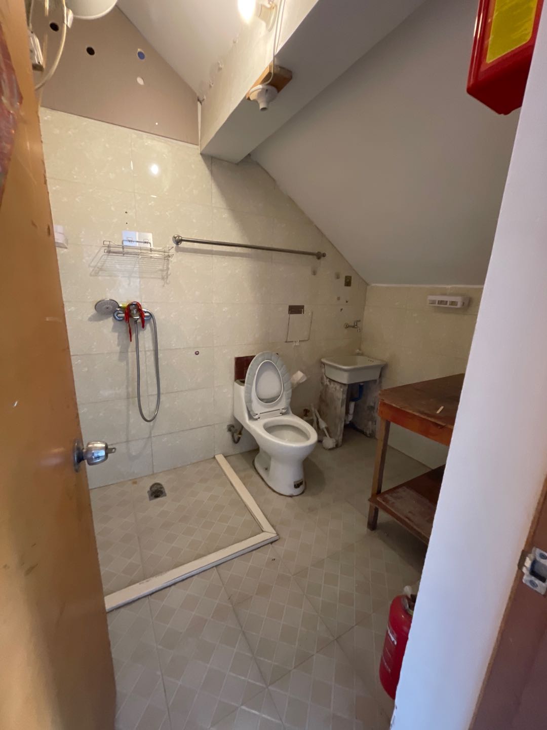 石里村7组 随时看房·