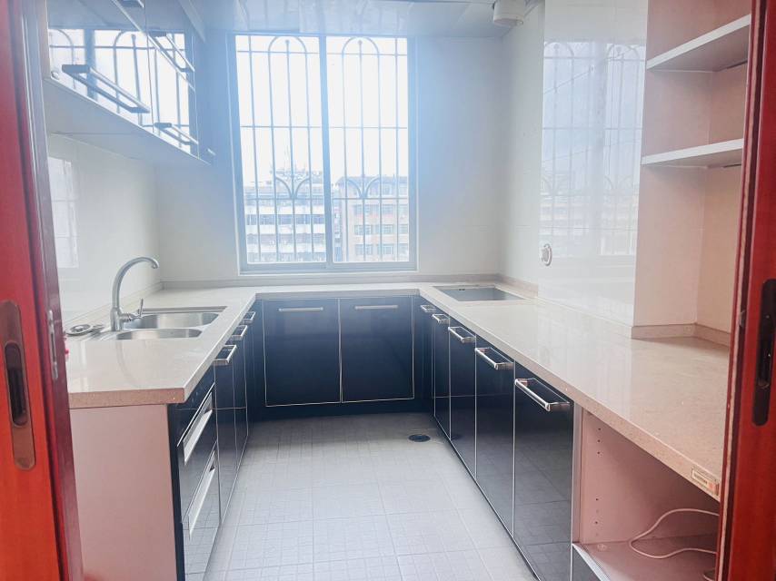 车站宿舍 随时看房·