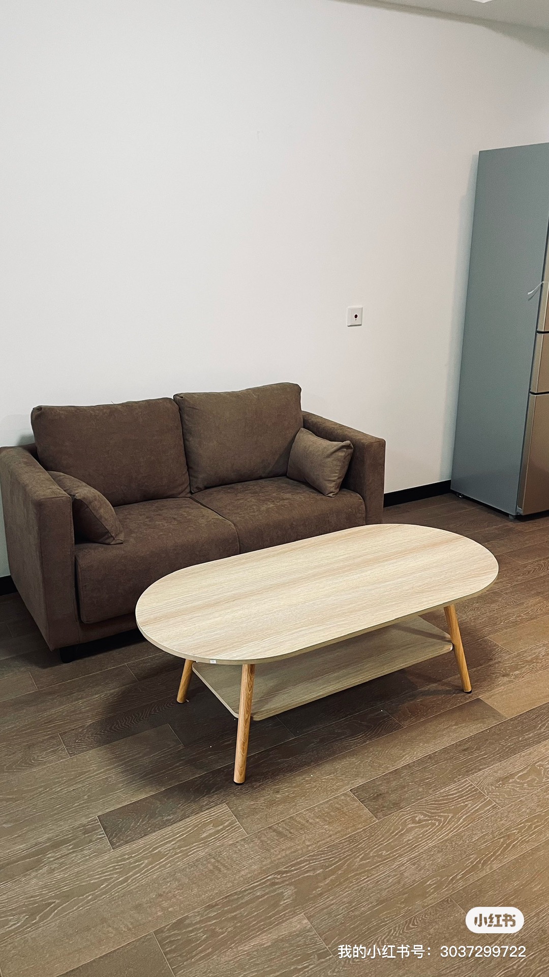 金地龙城中央）