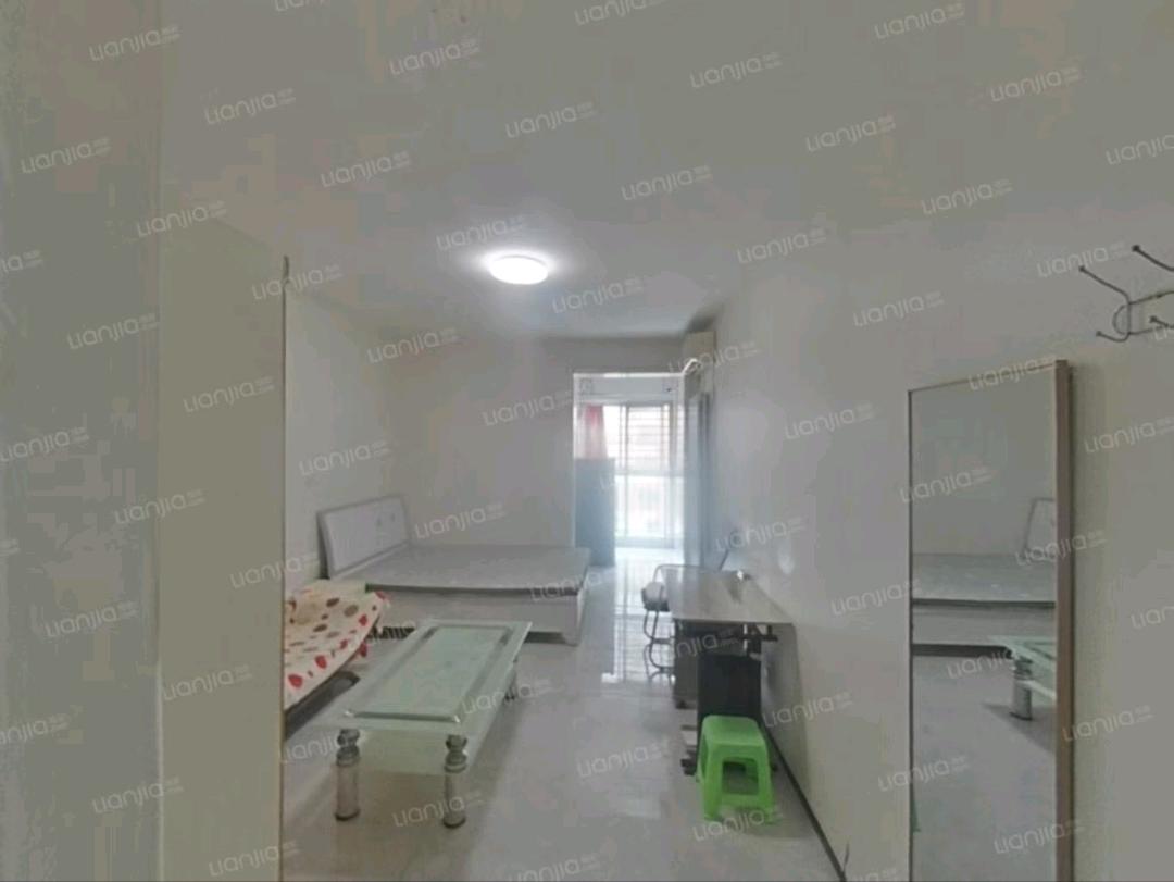 亿辰山海间 1居室 1000元/月