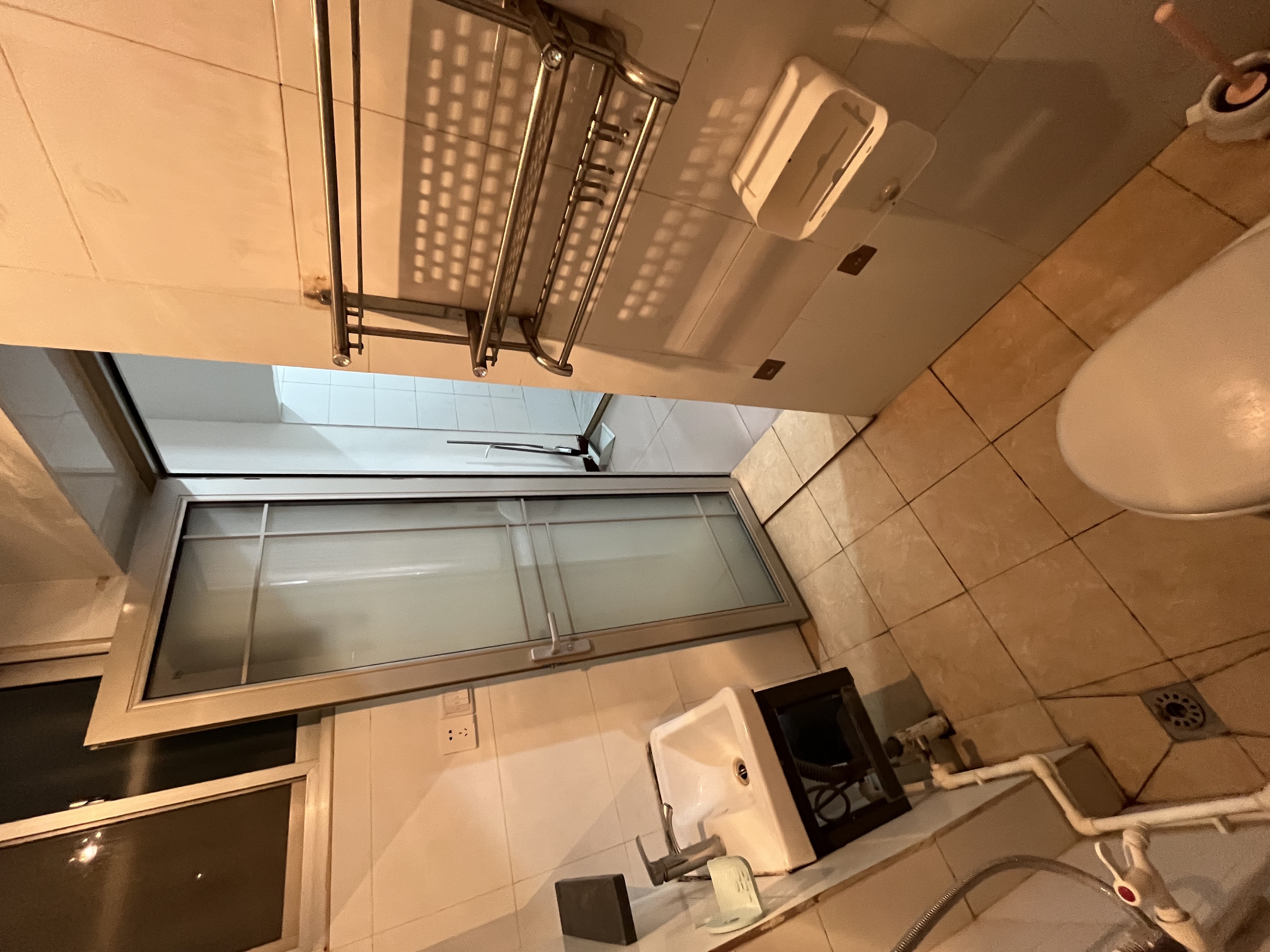 石坝河小区 随时看房·