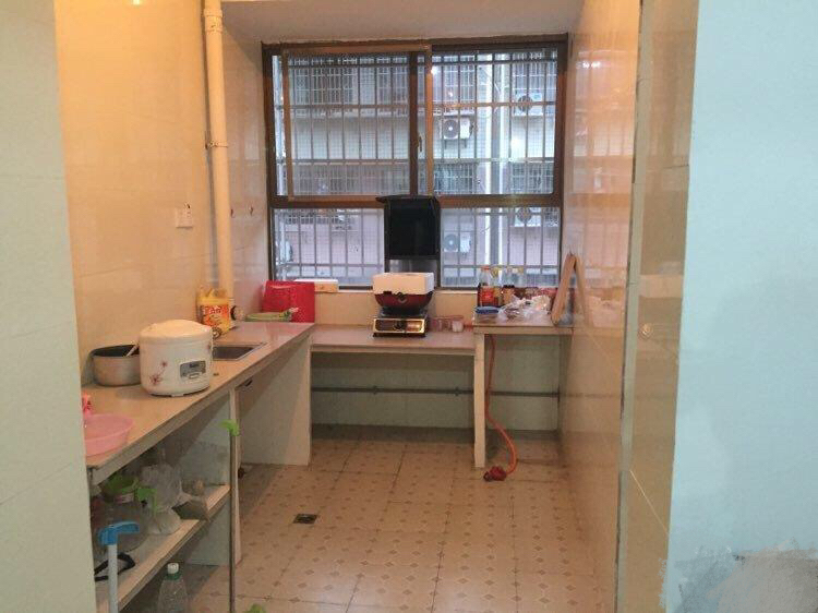 高岭小区80栋 随时看房·