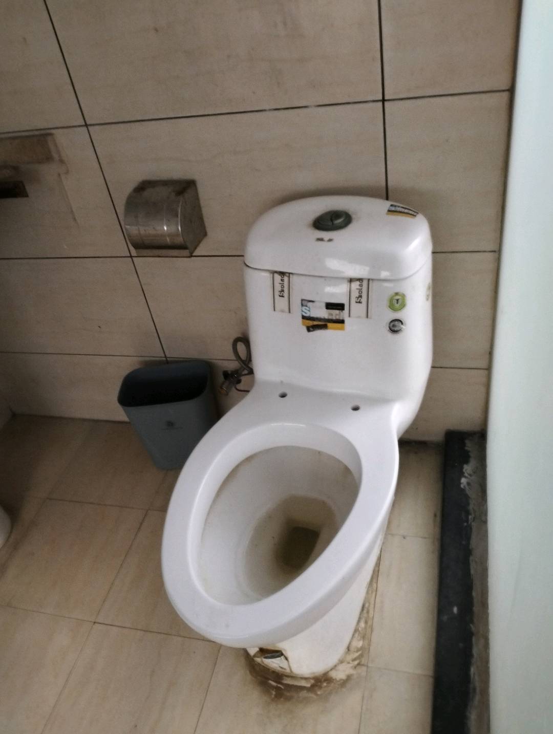 学堂冲一村 随时看房·