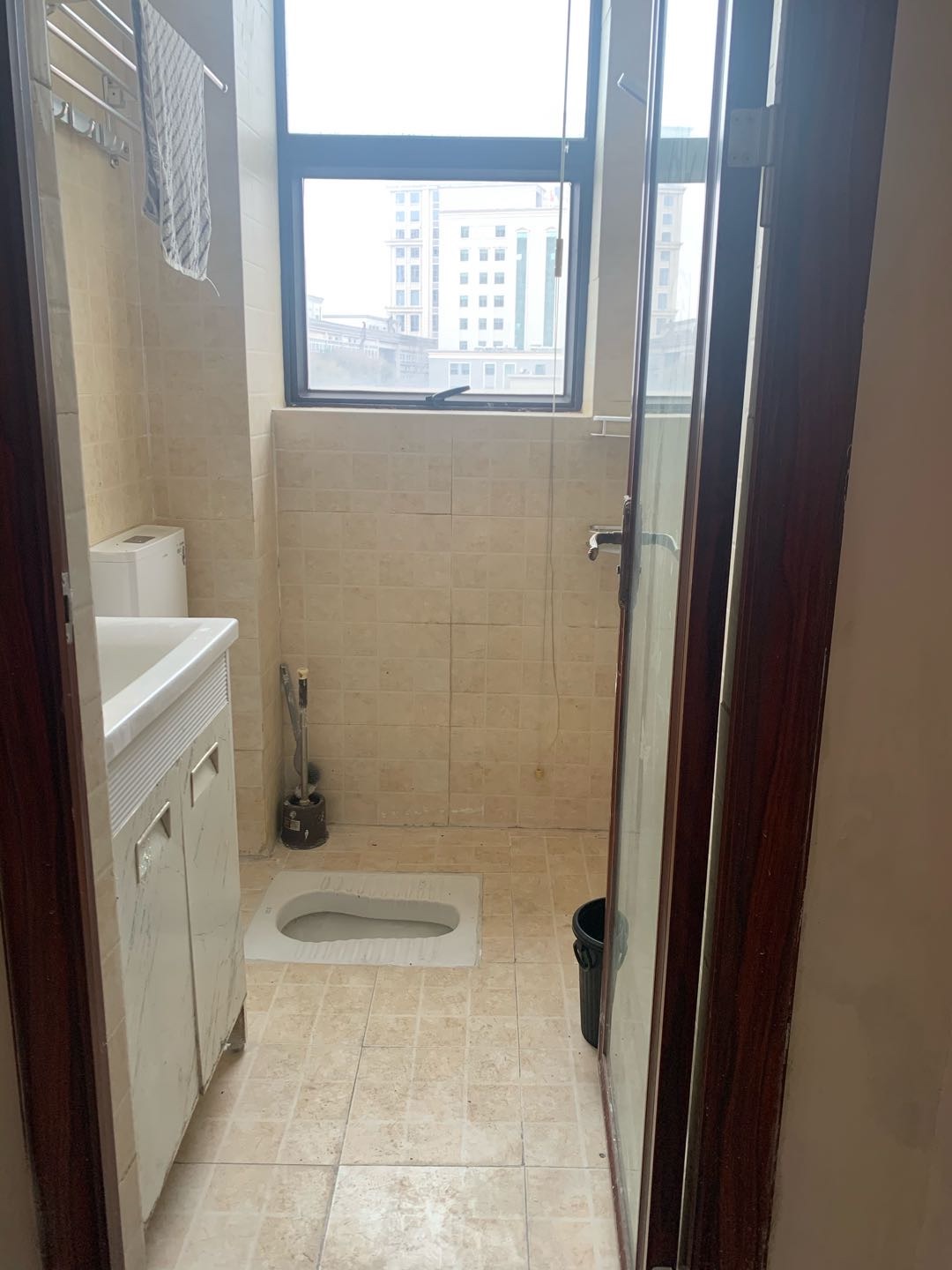 口岸外商公寓 随时看房·