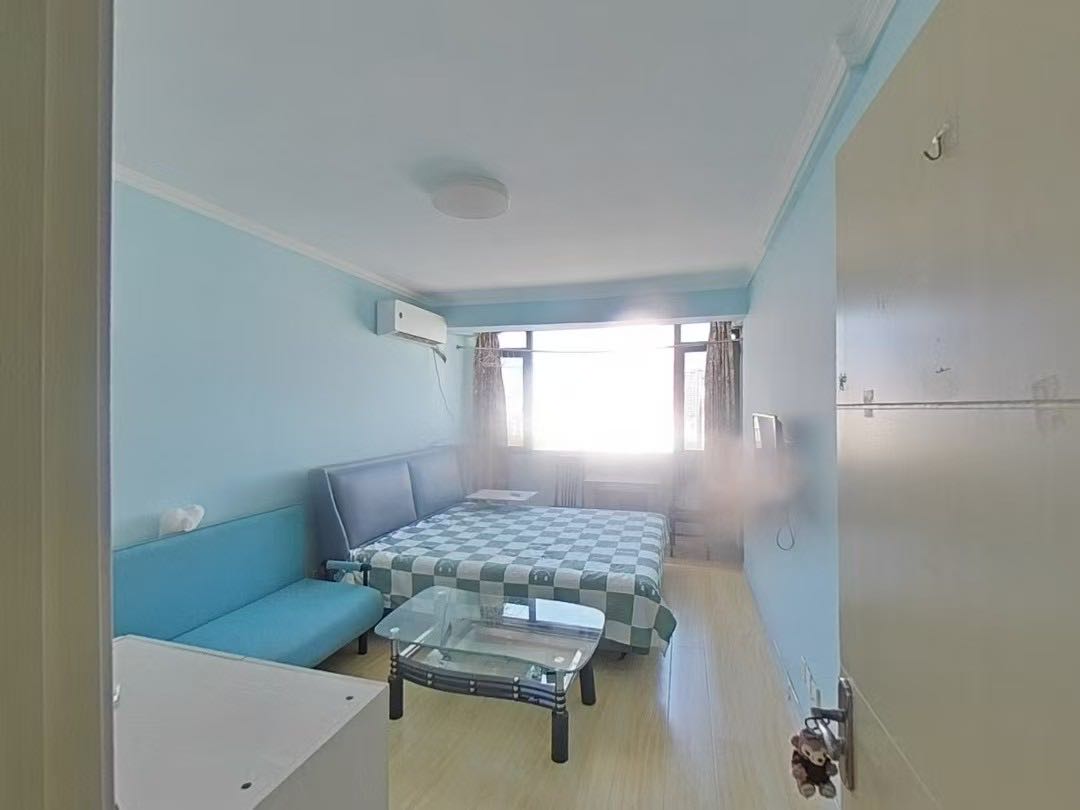 西镇青岛一中 随时看房·