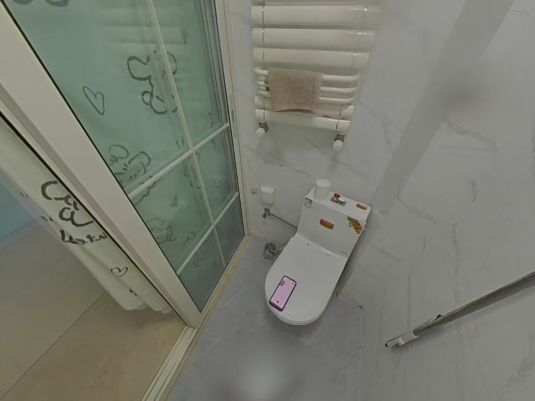 西镇青岛一中 随时看房·