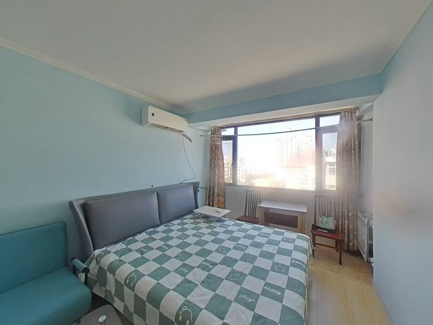 西镇青岛一中 1居室 1550元/月