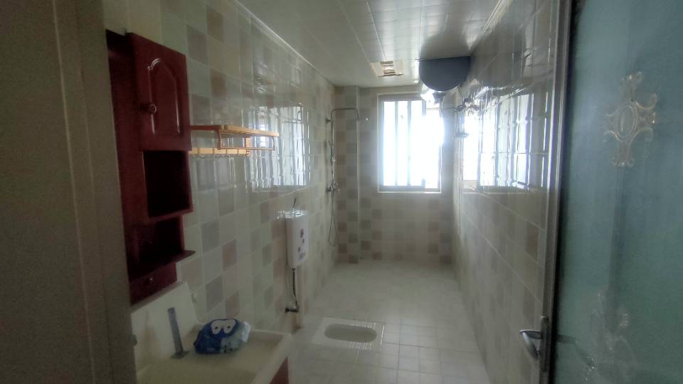 龙井小区 随时看房·