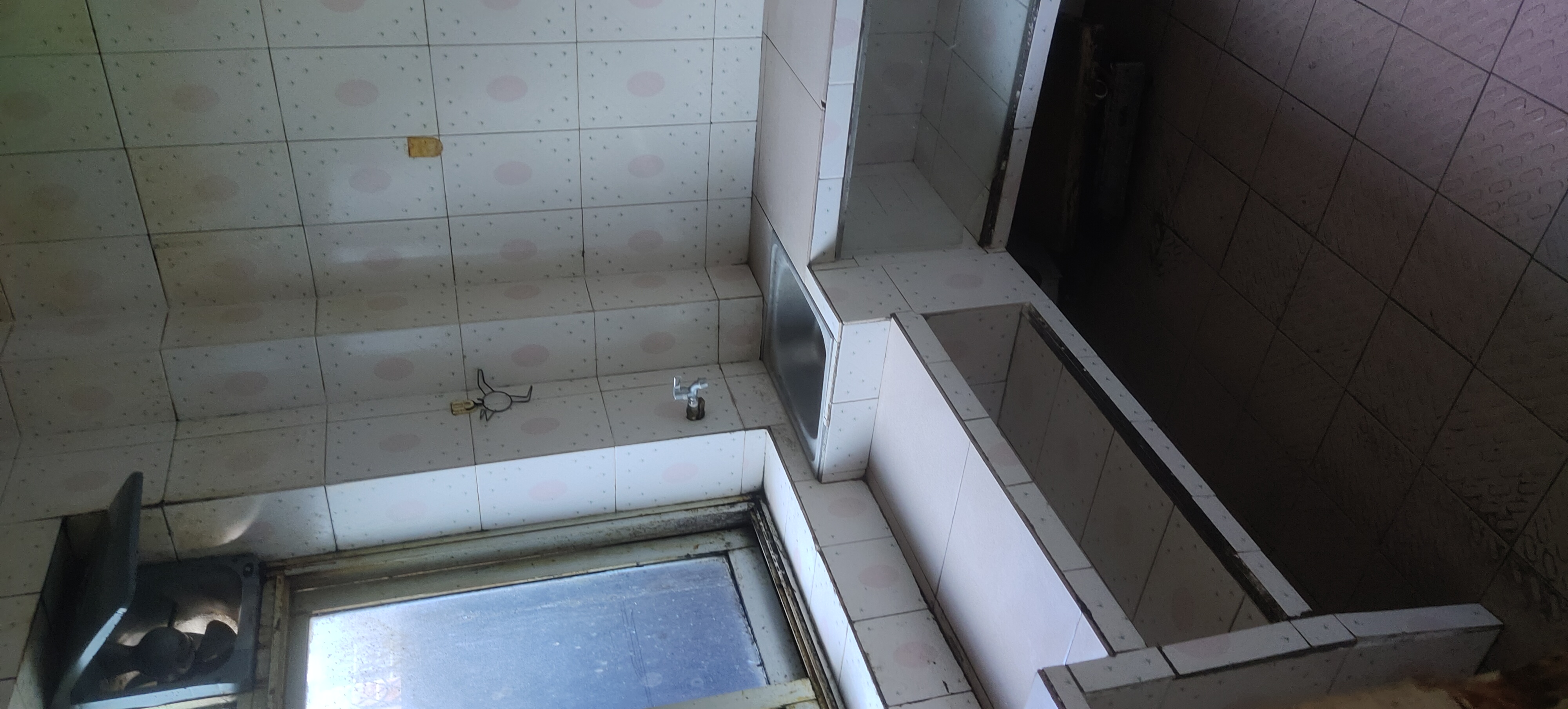 衡阳市珠晖区中发大厦旁 随时看房·